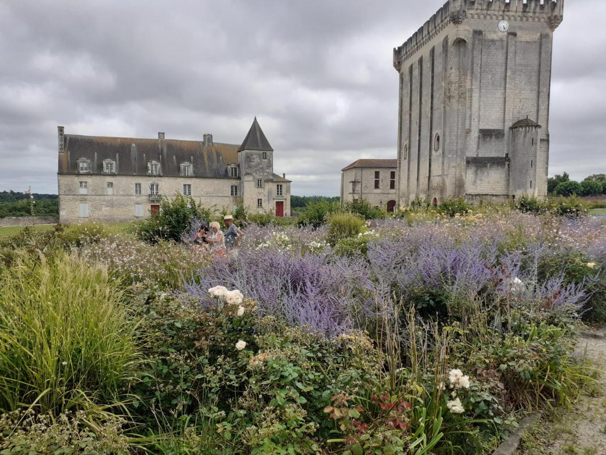 Le Clos Des Passiflores Pons Exterior foto